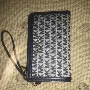 Authentic Michael Kors Wristlet Wallet